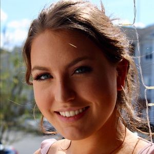 Meet your Posher, Lorelei